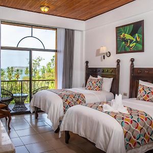 Deluxe Room Partial Ocean View Two Beds